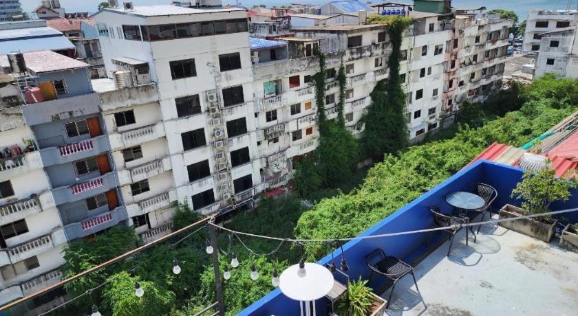 Hotel By Dee @Jomtien Pattaya Exterior foto