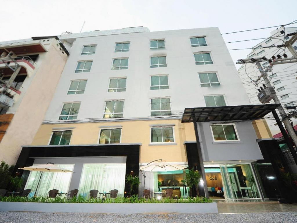 Hotel By Dee @Jomtien Pattaya Exterior foto