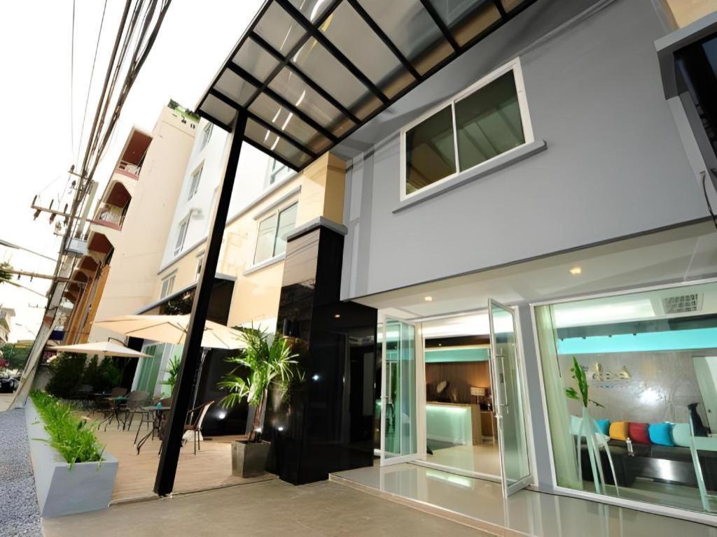 Hotel By Dee @Jomtien Pattaya Exterior foto